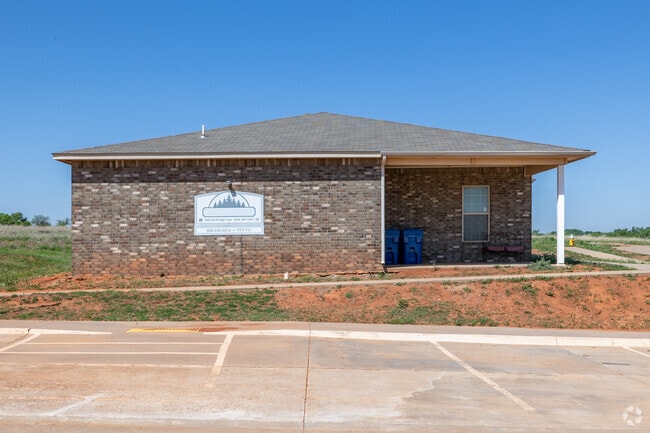 Leasing Office - Forest Ridge Heights