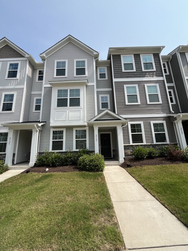 Photo - 2527 Laurel Valley Way Townhome