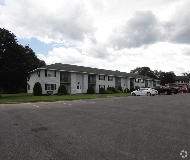 Old Carriage House Apartments - Old Carriage House Apartments