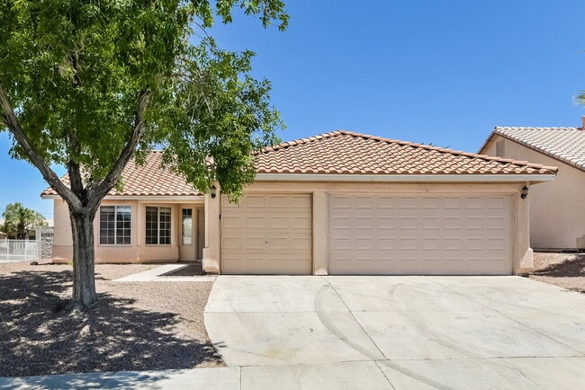 Building Photo - 1030 Blue Lantern Dr