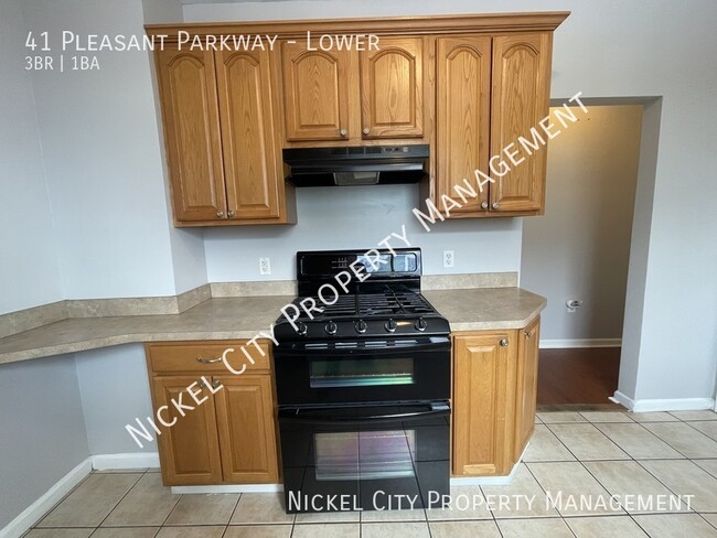 Photo - 41 Pleasant Pkwy Unit Lower