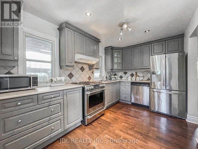 Photo - 209 Harlandale Ave