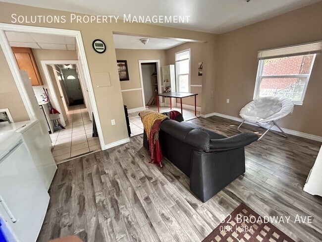 Photo - **Rooms Available Less Than 1 Block From Campus**