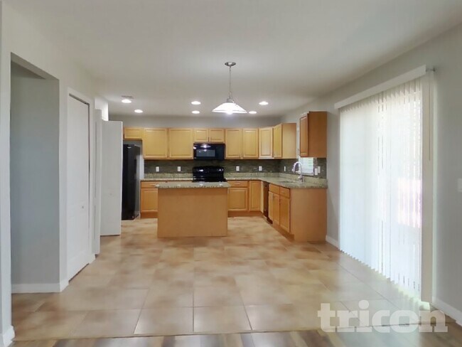 Photo - 15811 Surfbird Ct