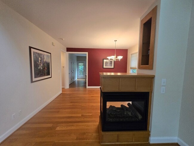 Photo - Stylish 3BR, 3BA Townhouse – Prime Locatio...