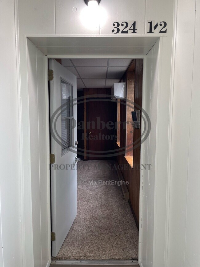 Photo - 324 N Main St Unidad 324