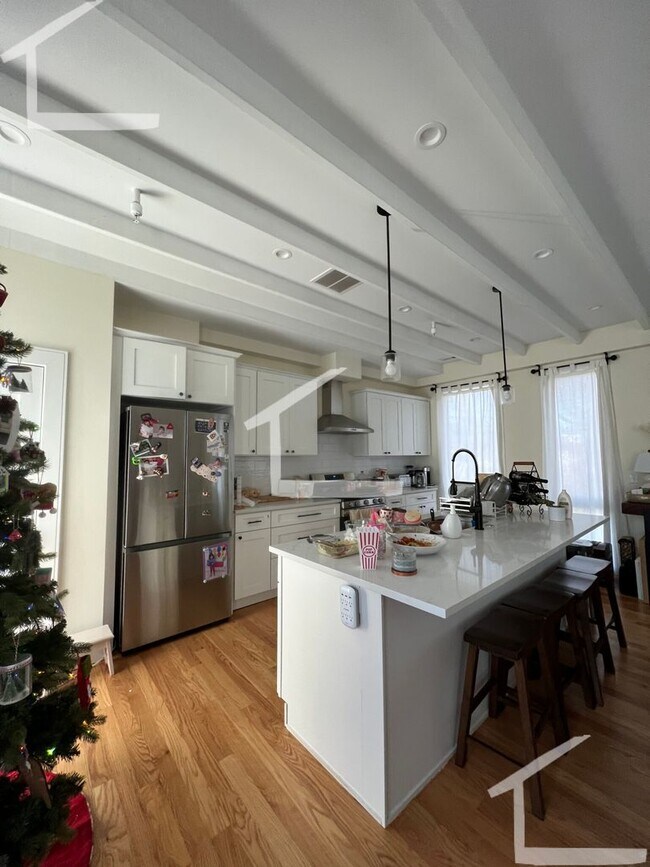 Photo - HOT BROOKLINE LISTING!!!!!