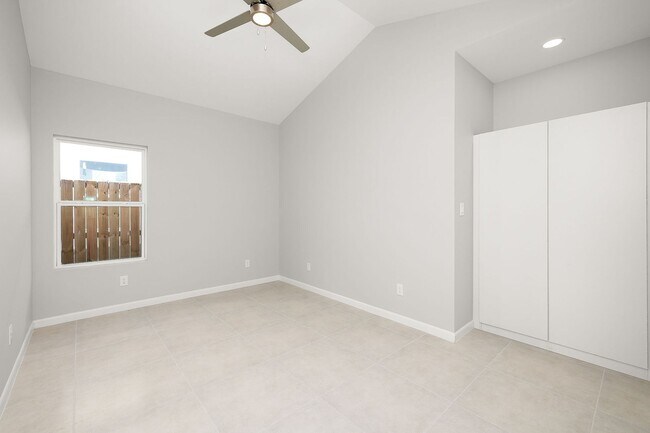 Photo - 2512 Brownjay Rd Unit 2