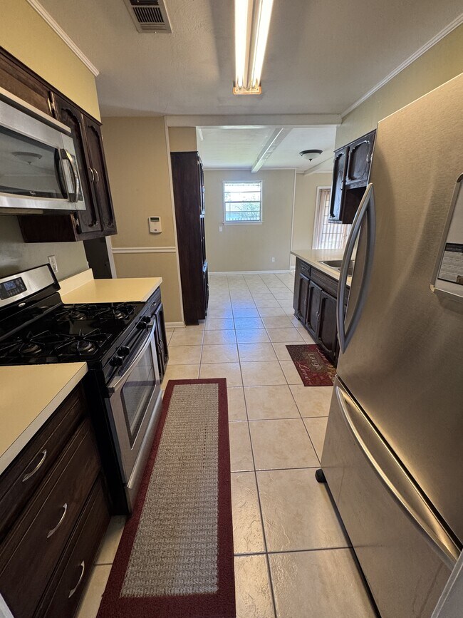 Photo - 1801 Carnation Ave