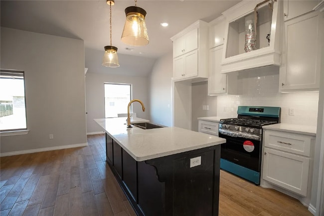 Photo - 1621 NE 33rd St