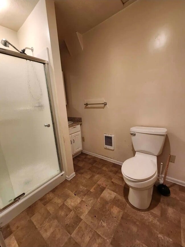 Washroom - 2290 Douglas Rd Unit BchelorSuite