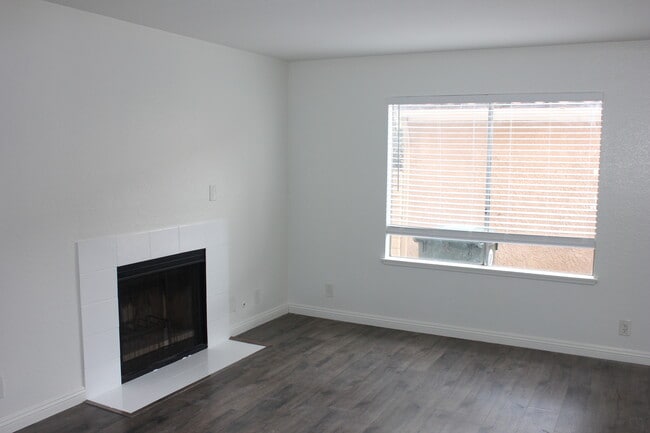 Photo - 9742 Willow Wood Dr