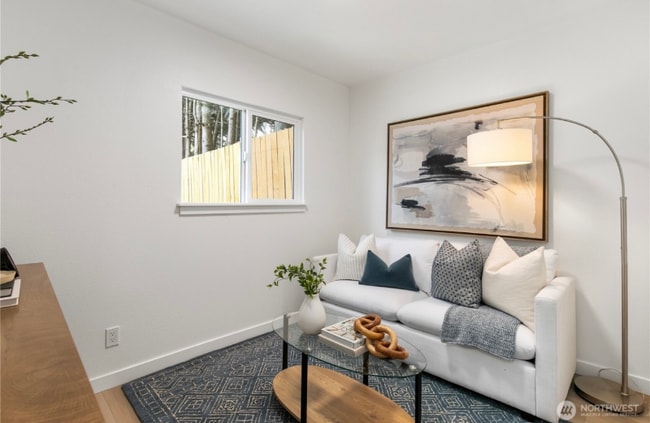 Photo - 11 SW 100th St