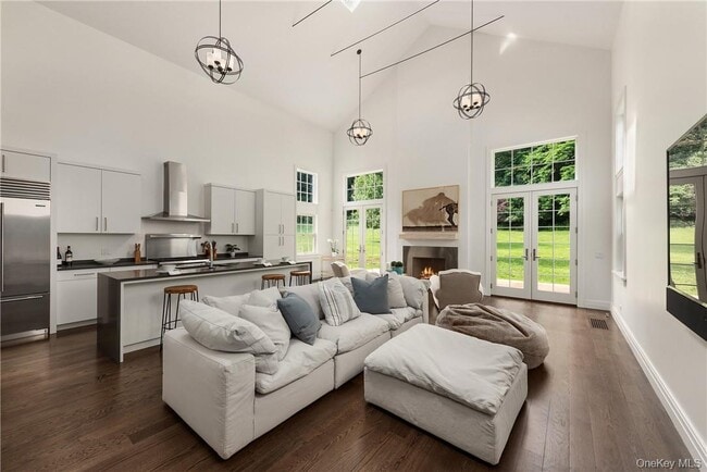 Photo - 40 Old Post Rd