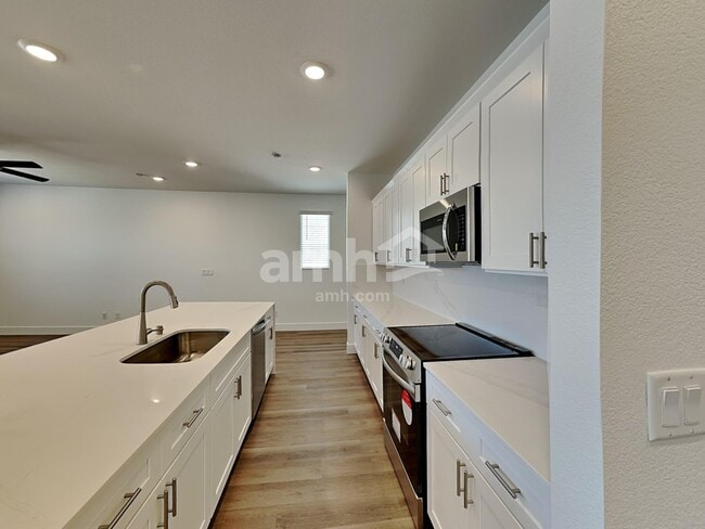 Photo - 11183 Magallanes Street