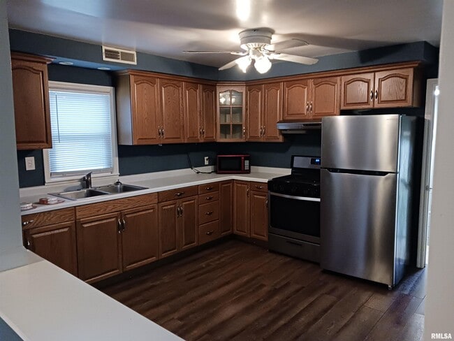 Photo - 1914 W Richwoods Blvd