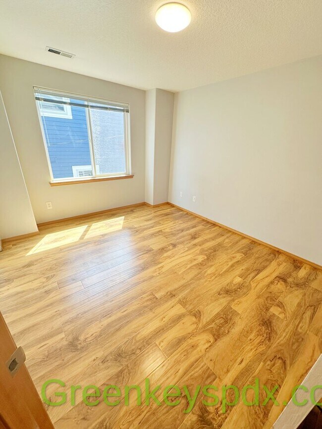 Photo - Awesome 3-bedroom 2.5-bathroom house in NE...