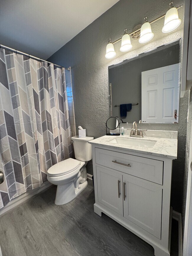 Photo - 5064 Springwood Rd