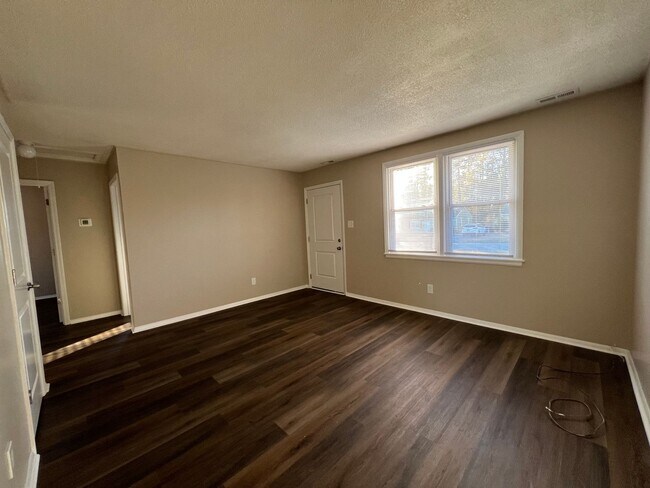 Photo - Cute 2 bedroom 1 bath duplex that is centrally located. Close to area bases, shopping and restaur...