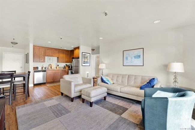 Photo - 1 Bed/1 Bath Crown Point Condo with Bay Views Unit 102