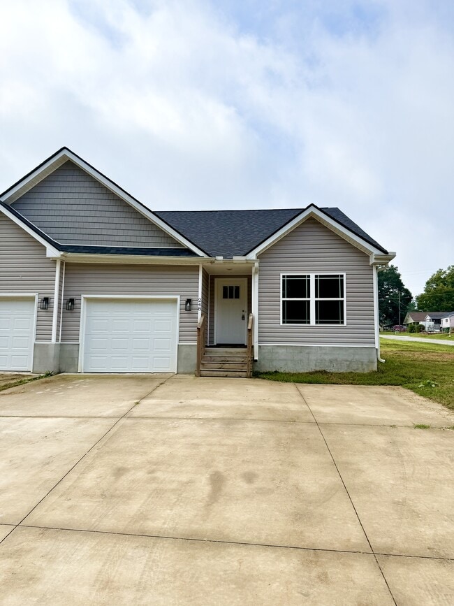 Building Photo - 248 S 1516 Rental