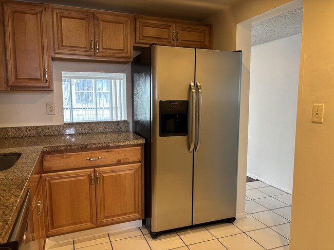 Building Photo - 8051 S Colony Cir Unit 107