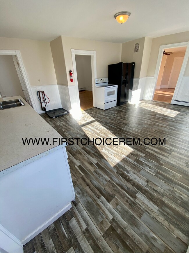 51 Pierce St Unit 4