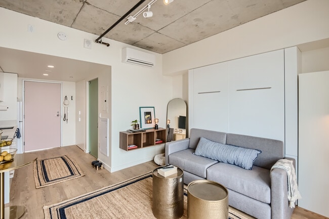 Photo - Sasan Apartments