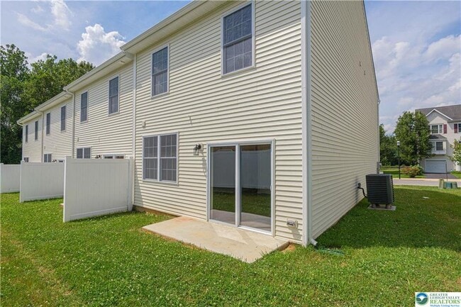 Photo - 744 Blue Heron Dr