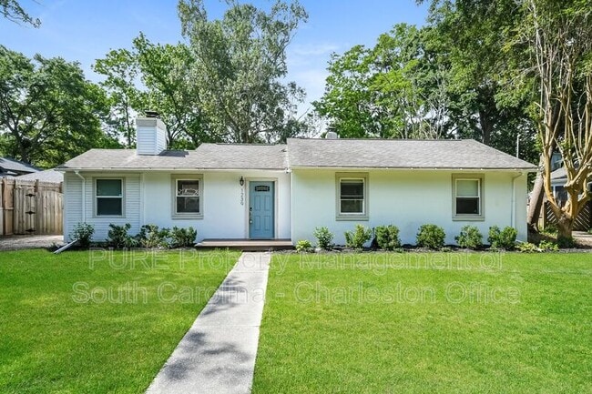 Building Photo - 1239 Sunset Dr