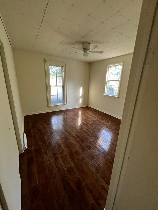 Building Photo - 453 N Washington St Unit 1