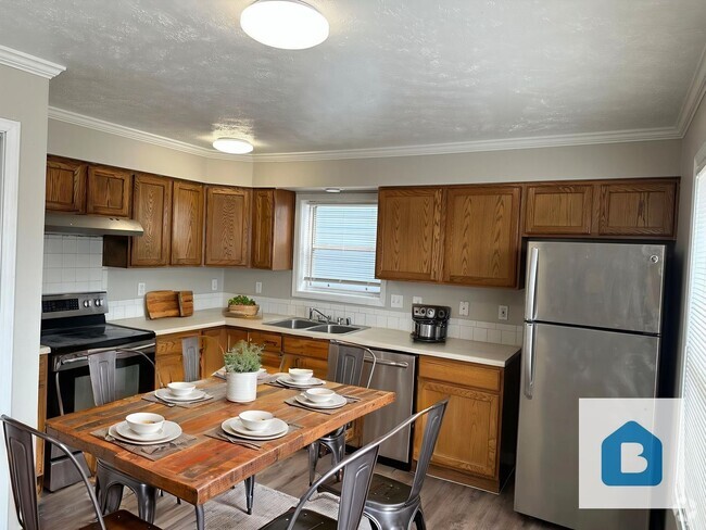 Building Photo - 1116 Mazatlan Cir Unit 1116-B Rental