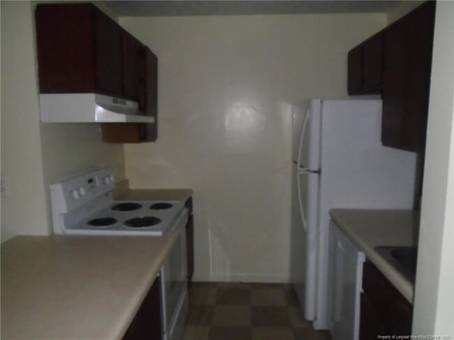 Photo - 6376 Applecross Ave