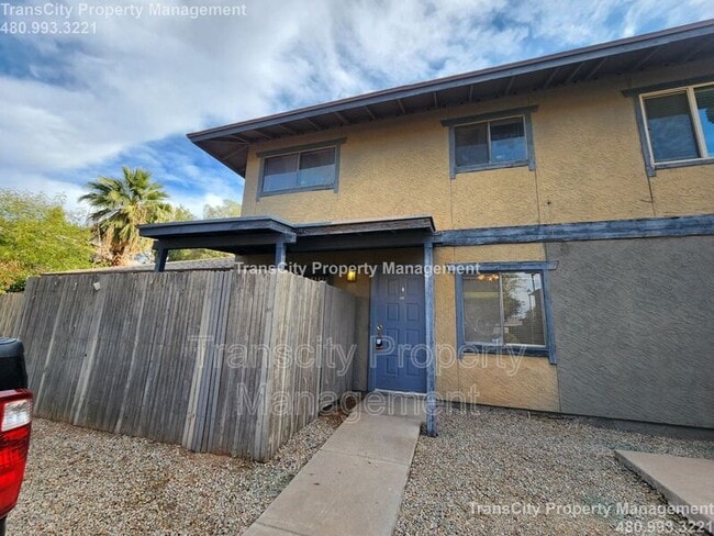 Building Photo - 286 W Palomino Dr Rental
