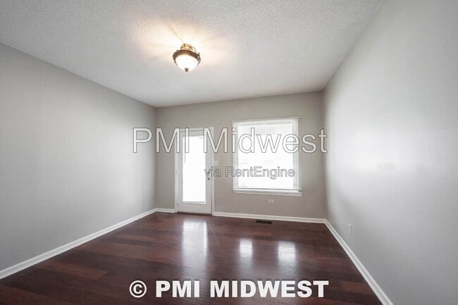 Photo - 437 Fulton St