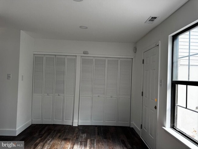 Photo - 633 Foxton Ct