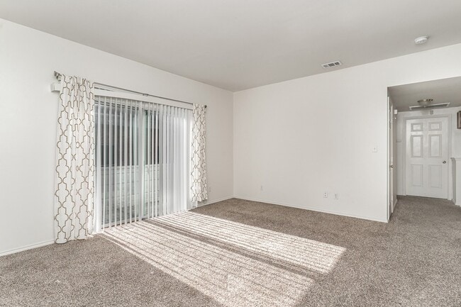 Photo - 3329 Rosedale Ave Unit 21