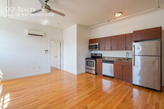 Photo - 4 Leverington Ave Unit 303