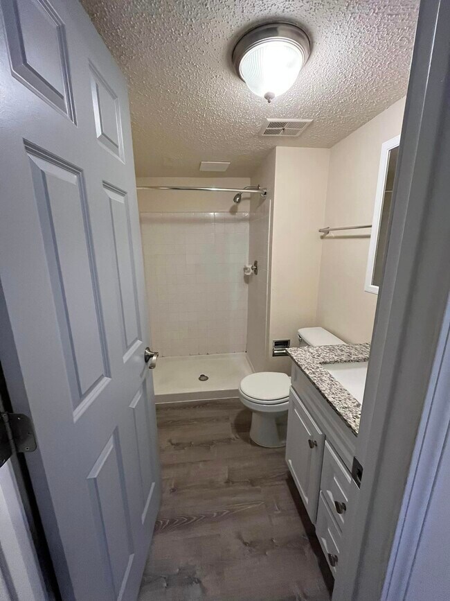 Photo - Tropicana Apartments