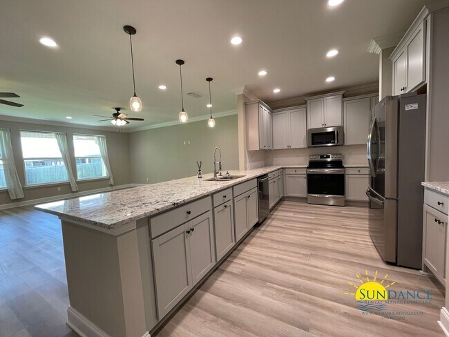 Photo - Stunning Shalimar 4 Bedroom / 3 Full Bathroom Home with Solar Energy Efficiency!
