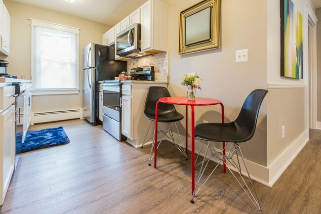 Photo - COMPLETELY UPDATED RANCH STYLE PRIVATE ENT...