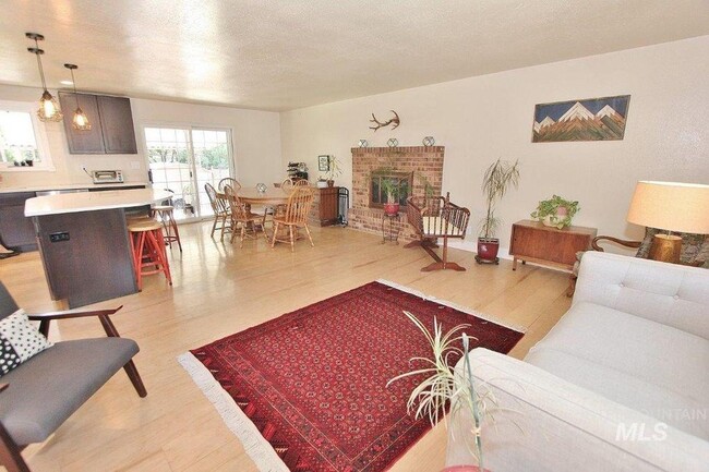 Photo - 1607 W Canal St