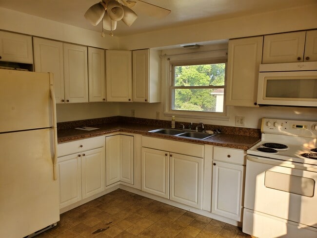 Photo - 163 Miron Ave Unit 163