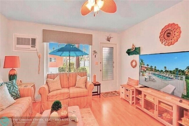 Photo - 3212 SE 8th St