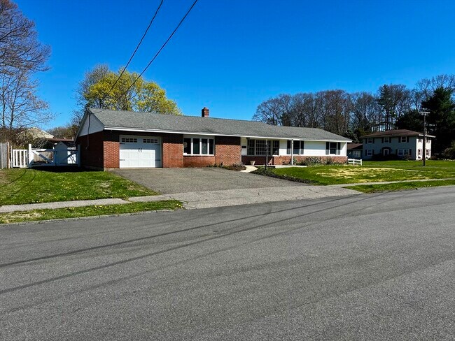 Photo - 1 Perkins Rd