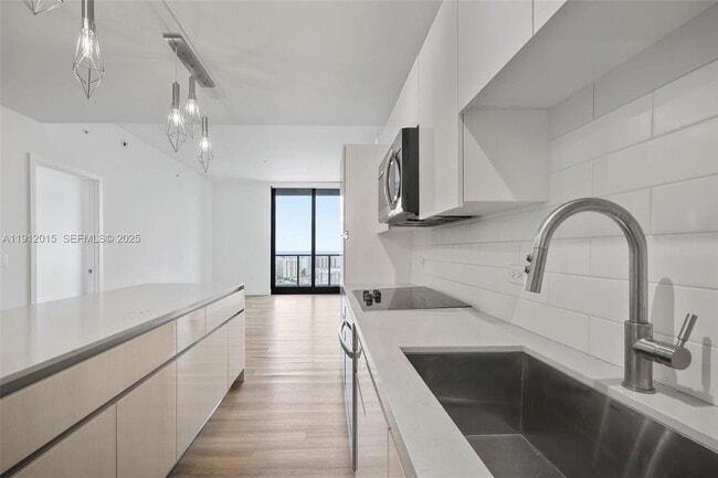 Photo - 101 Diplomat Pkwy Unit 2604