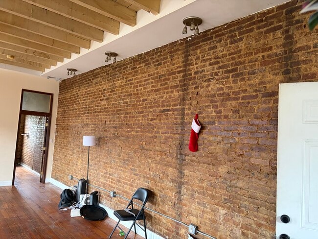 Photo - 623 Wilson Ave Unit 3