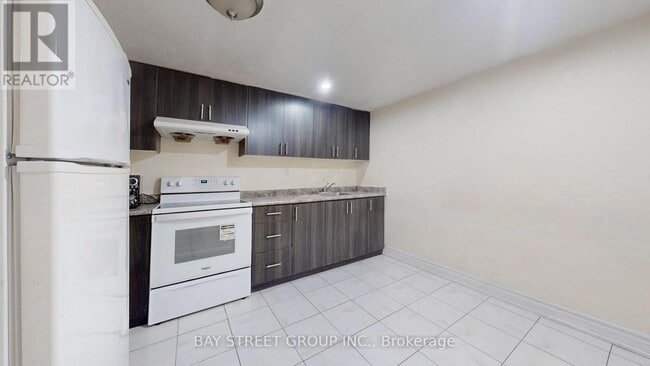 Photo - 49 Pepperell Crescent