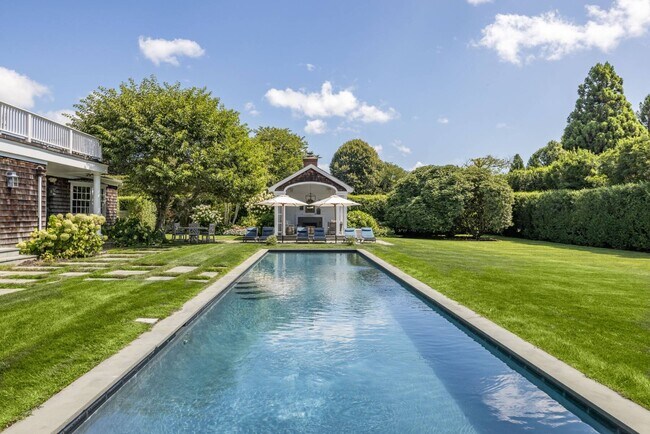 Photo - 136 Further Ln