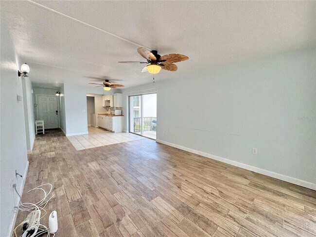 Photo - 1550 11th St NE Unidad E2